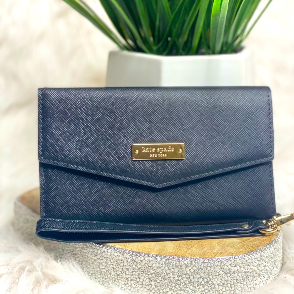 Kate spade phone wallet ♠️